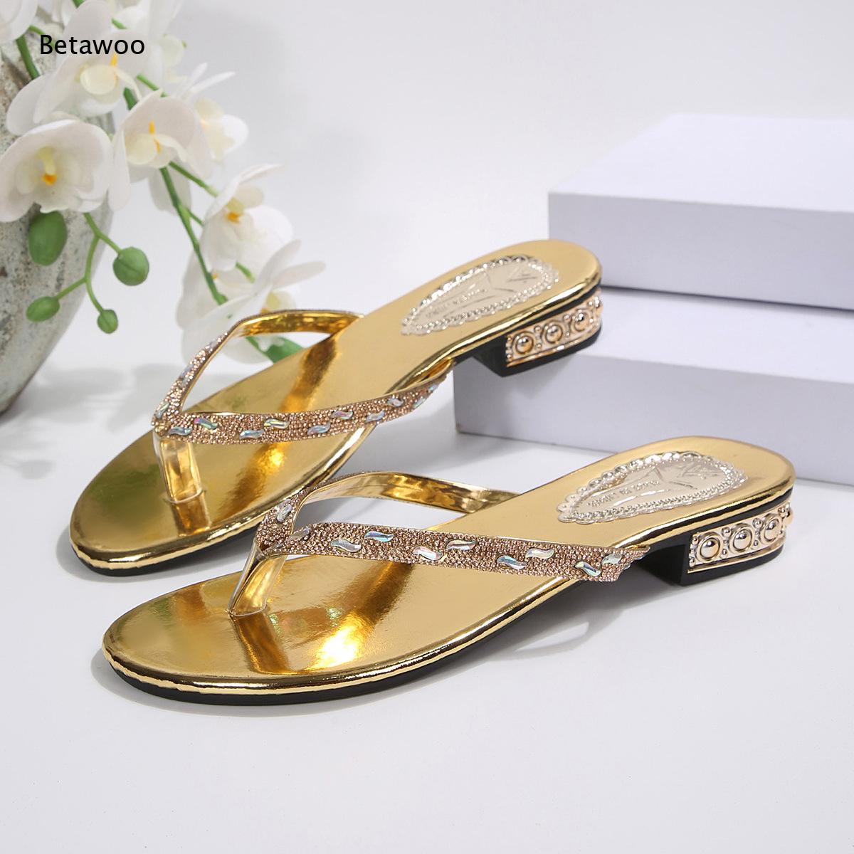 Thong Rhinestone Low Heel Slid - Gold Chain Sandal recension och pris
