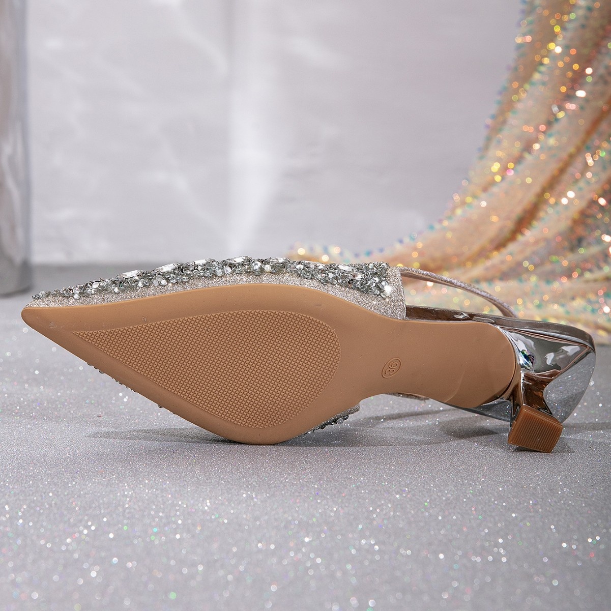Fashionable Pointed Toe High H - Court Heel Pointed recension och pris