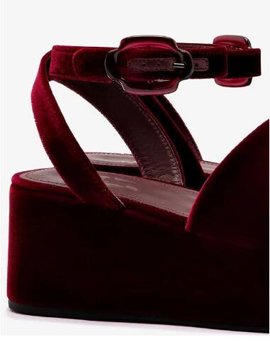 Burgundy Velvet Round Open Toe - Ankle Strap Heels recension och pris