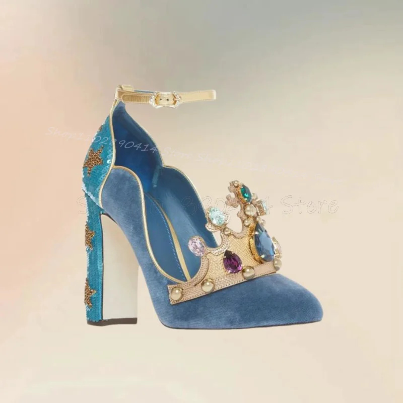 Court Style Crystal Crown Desi - Court Heel Pointed recension och pris