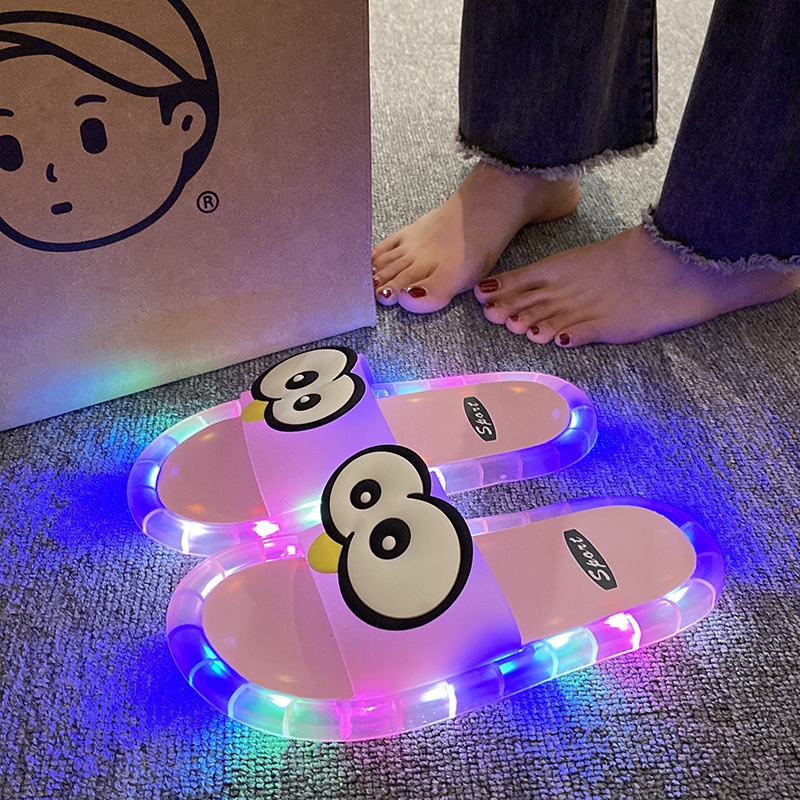 Funny Big Eyes Luminous Slide  - Mule Slip On recension och pris